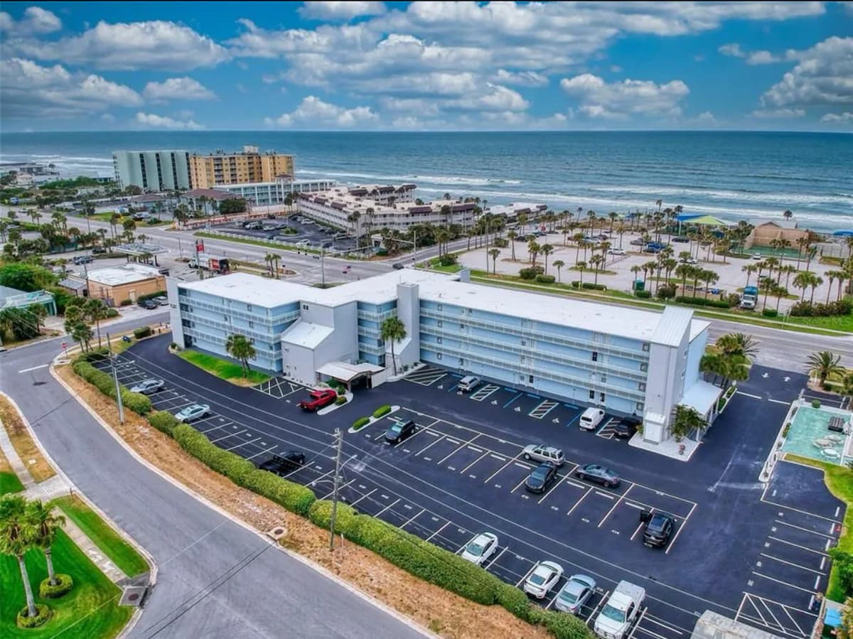 Cozy Beachside Condo • Steps to Ocean – NSB